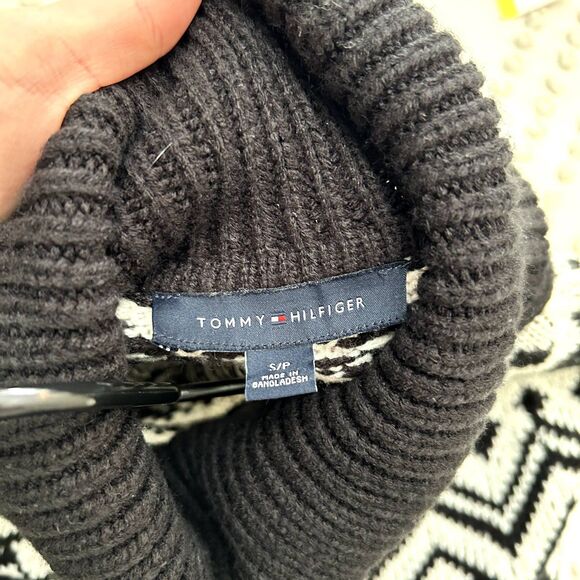 NWT Tommy Hilfiger Black and White Nordic Sweater sz S - Picture 4 of 7